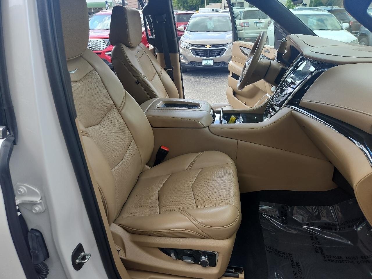 Cadillac Escalade 4WD 4dr Platinum 2019