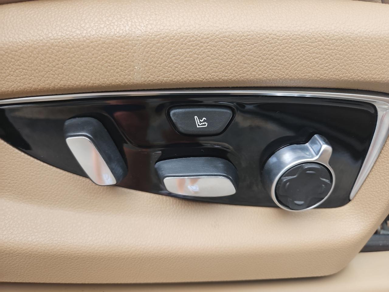 Cadillac Escalade 4WD 4dr Platinum 2019