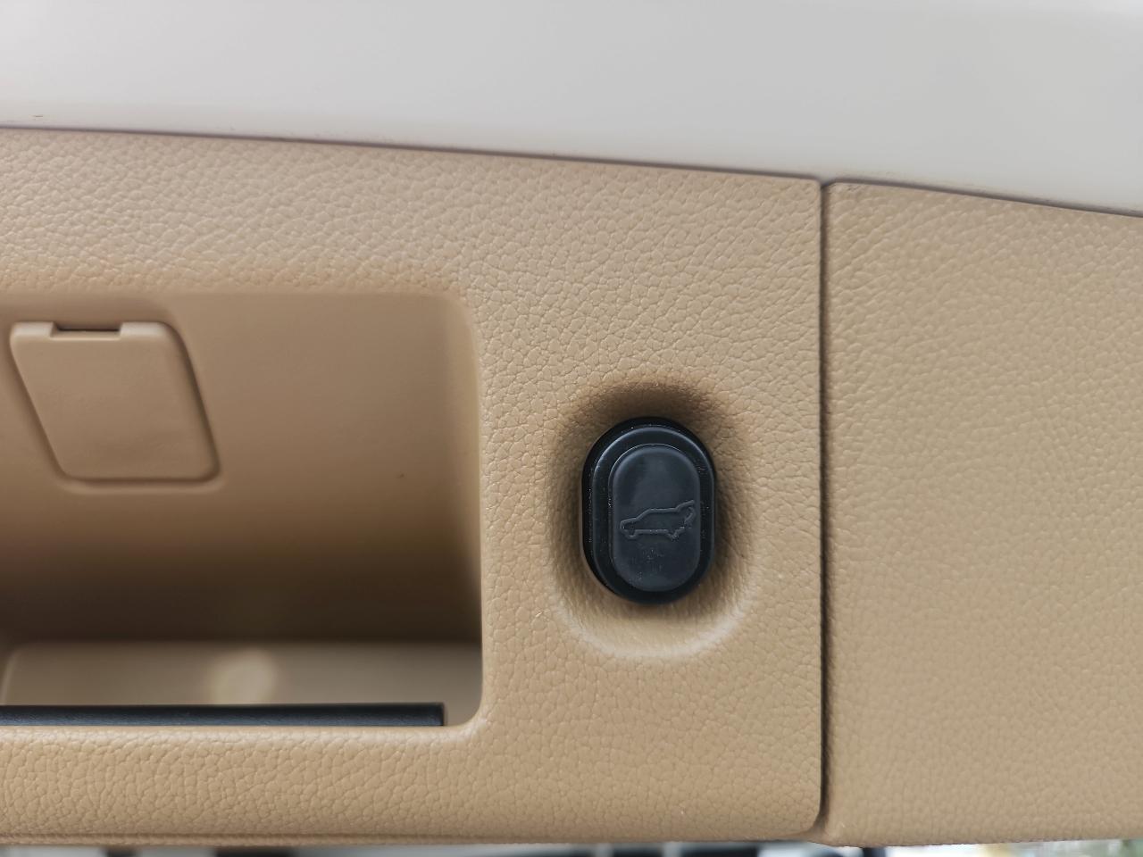 Cadillac Escalade 4WD 4dr Platinum 2019