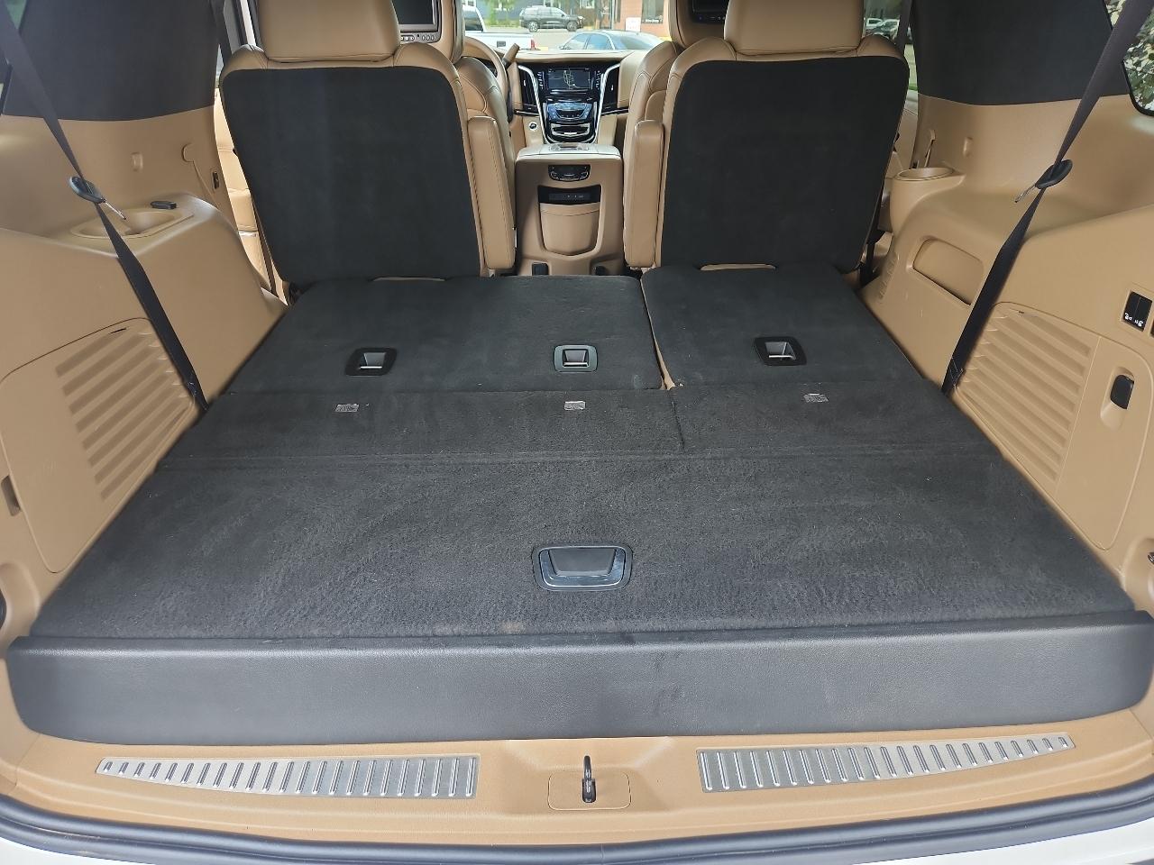 Cadillac Escalade 4WD 4dr Platinum 2019