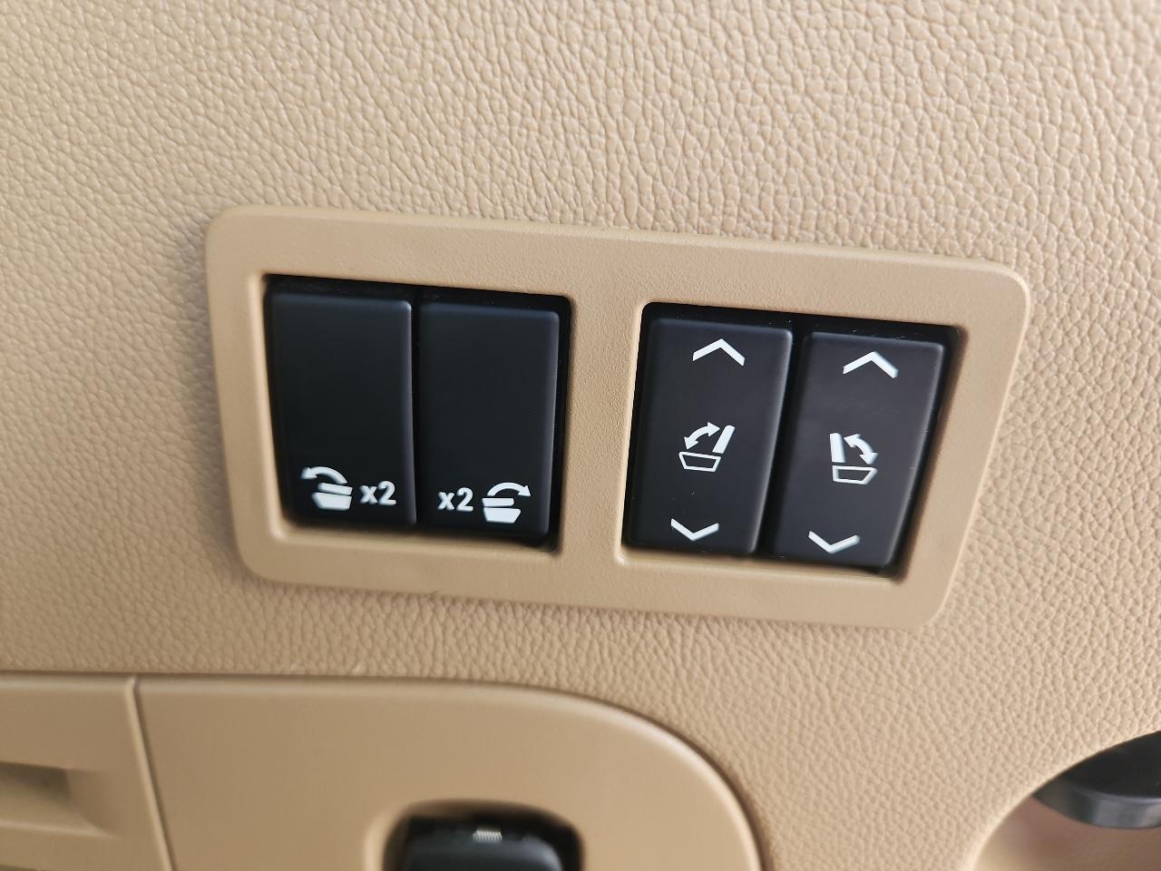 Cadillac Escalade 4WD 4dr Platinum 2019