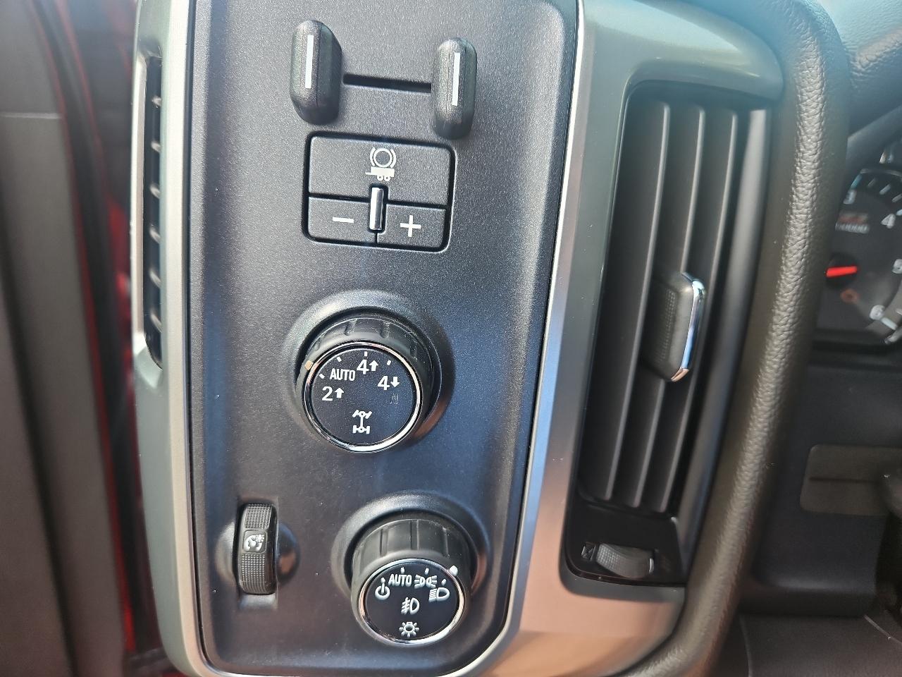 Chevrolet Silverado 1500 4WD Crew Cab 143.5" LT w/2LT 2014