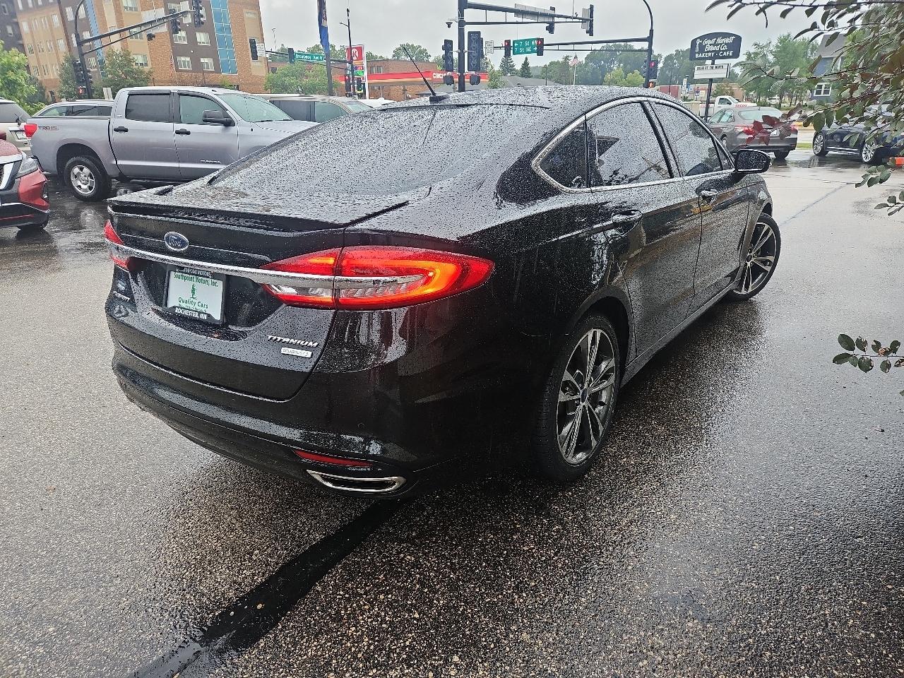 Ford Fusion Titanium FWD 2017
