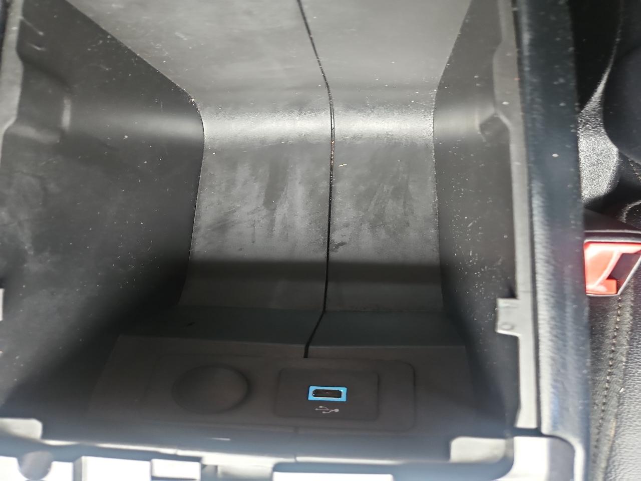 Ford Fusion Titanium FWD 2017