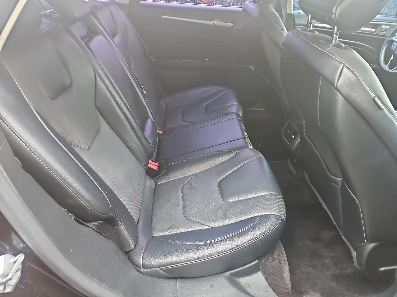 Ford Fusion Titanium FWD 2017