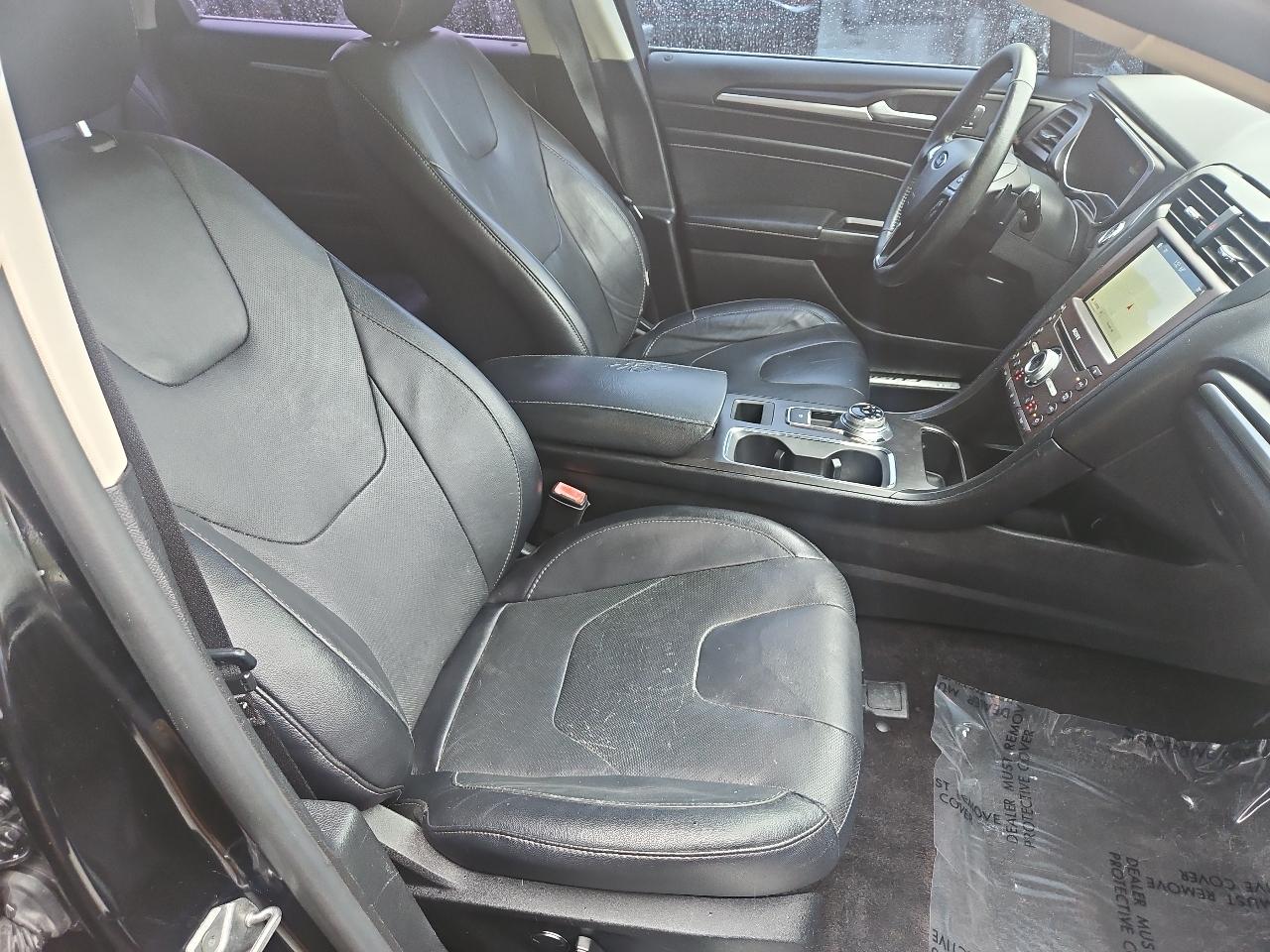 Ford Fusion Titanium FWD 2017