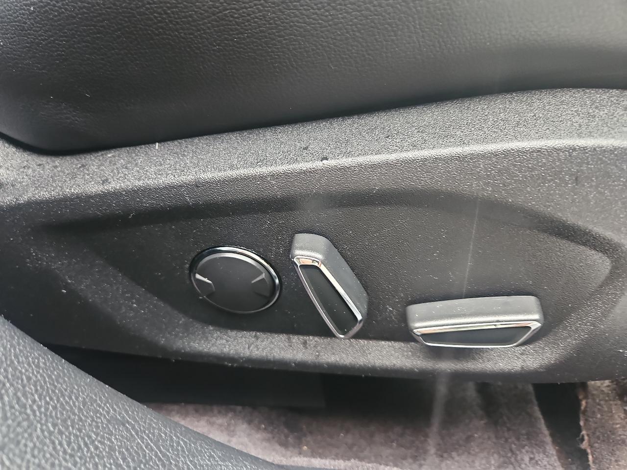Ford Fusion Titanium FWD 2017