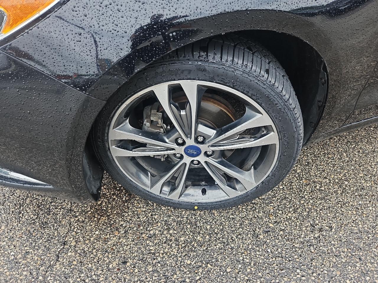 Ford Fusion Titanium FWD 2017