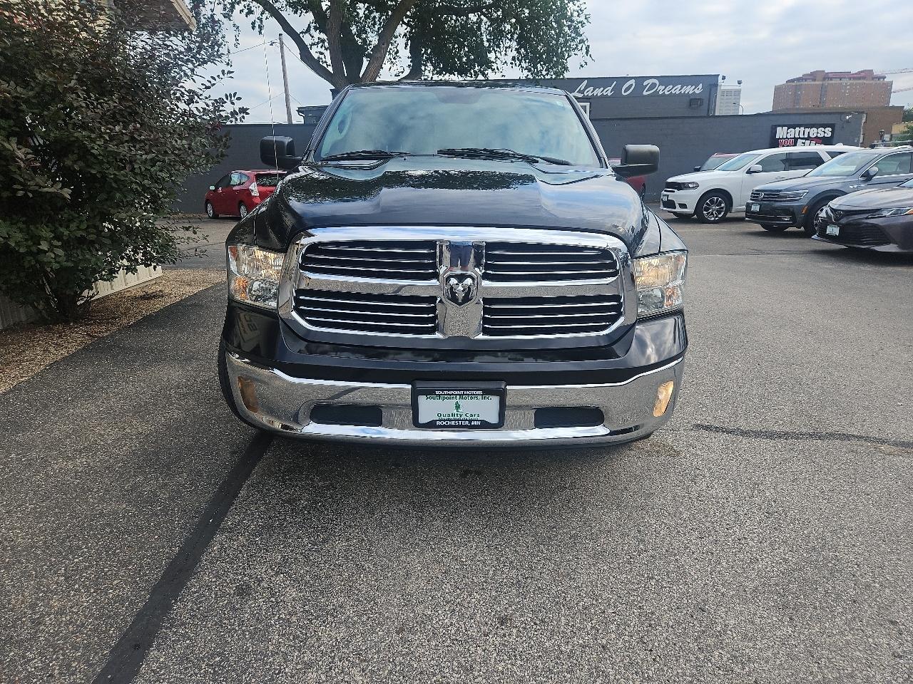 RAM 1500 4WD Crew Cab 140.5" Big Horn 2015