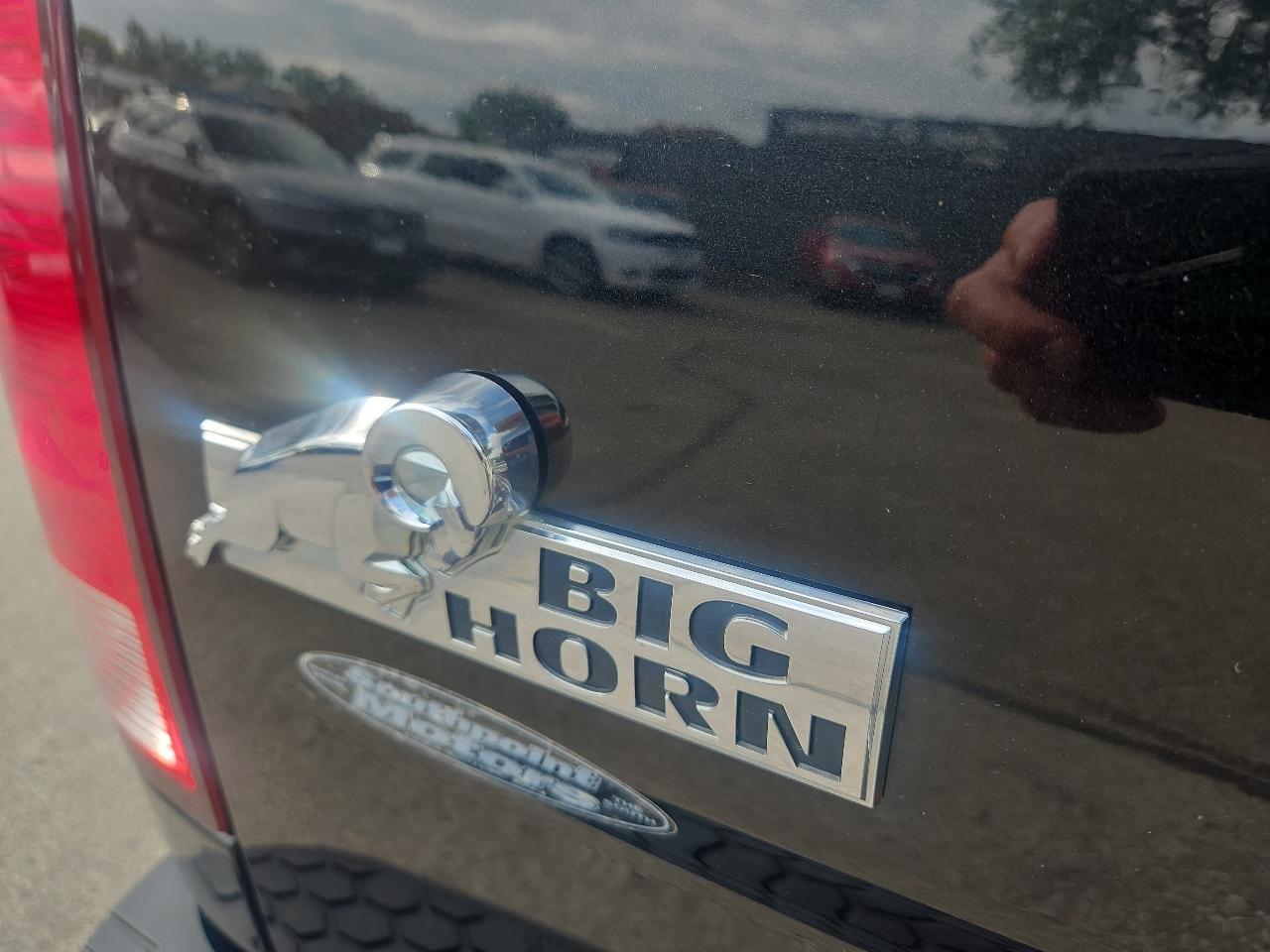 RAM 1500 4WD Crew Cab 140.5" Big Horn 2015