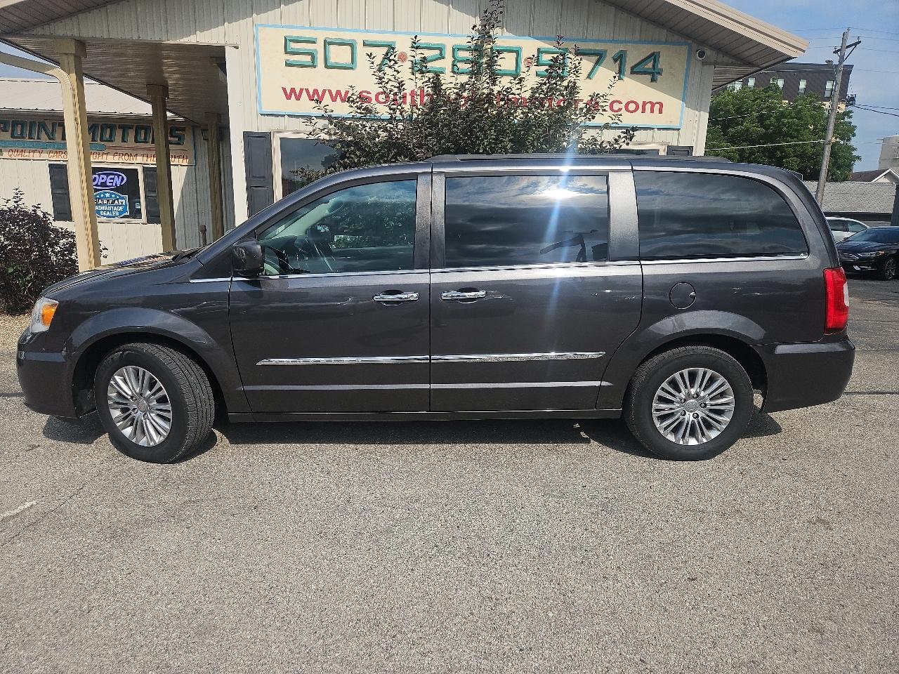 Chrysler Town & Country 4dr Wgn Touring w/Leather 2016