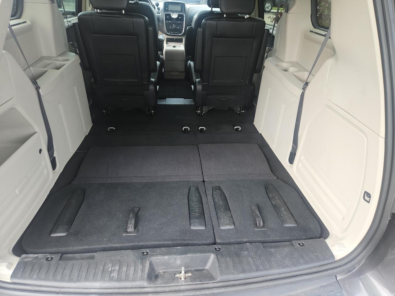 Chrysler Town & Country 4dr Wgn Touring w/Leather 2016