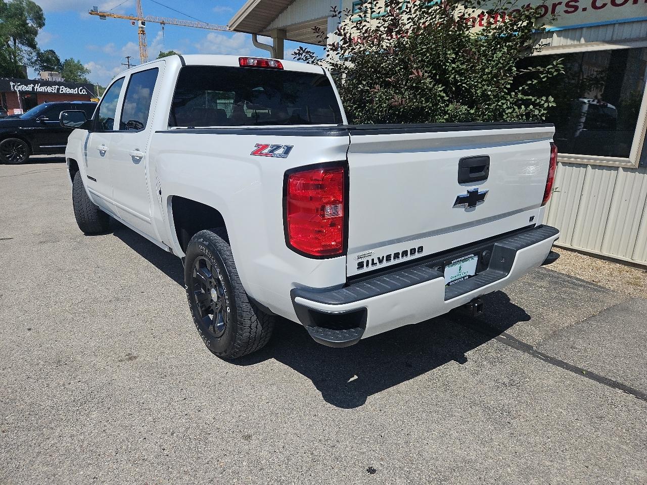 Chevrolet Silverado 1500 4WD Crew Cab 143.5" LT w/2LT 2016