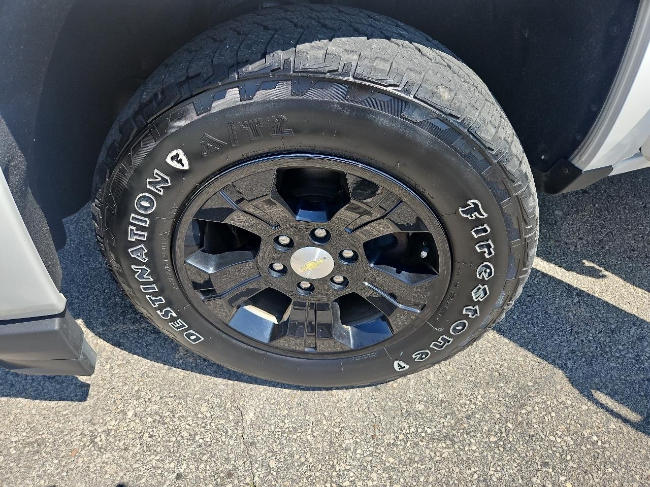 Chevrolet Silverado 1500 4WD Crew Cab 143.5" LT w/2LT 2016