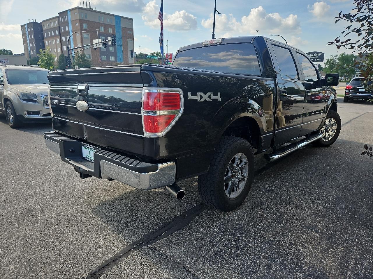 Ford F-150 Supercab 139" XLT 4WD 2011