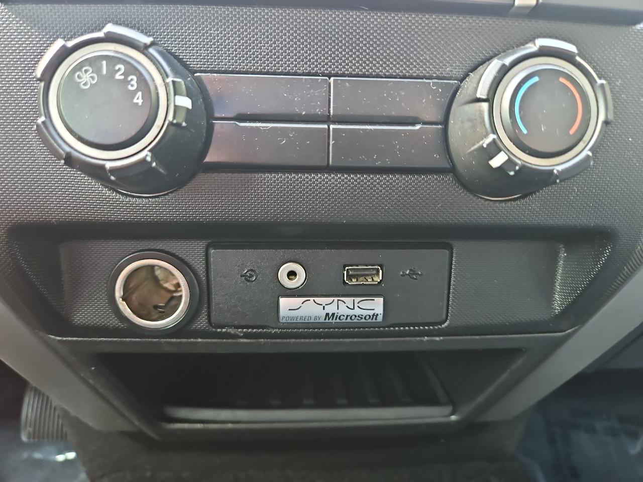 Ford F-150 Supercab 139" XLT 4WD 2011