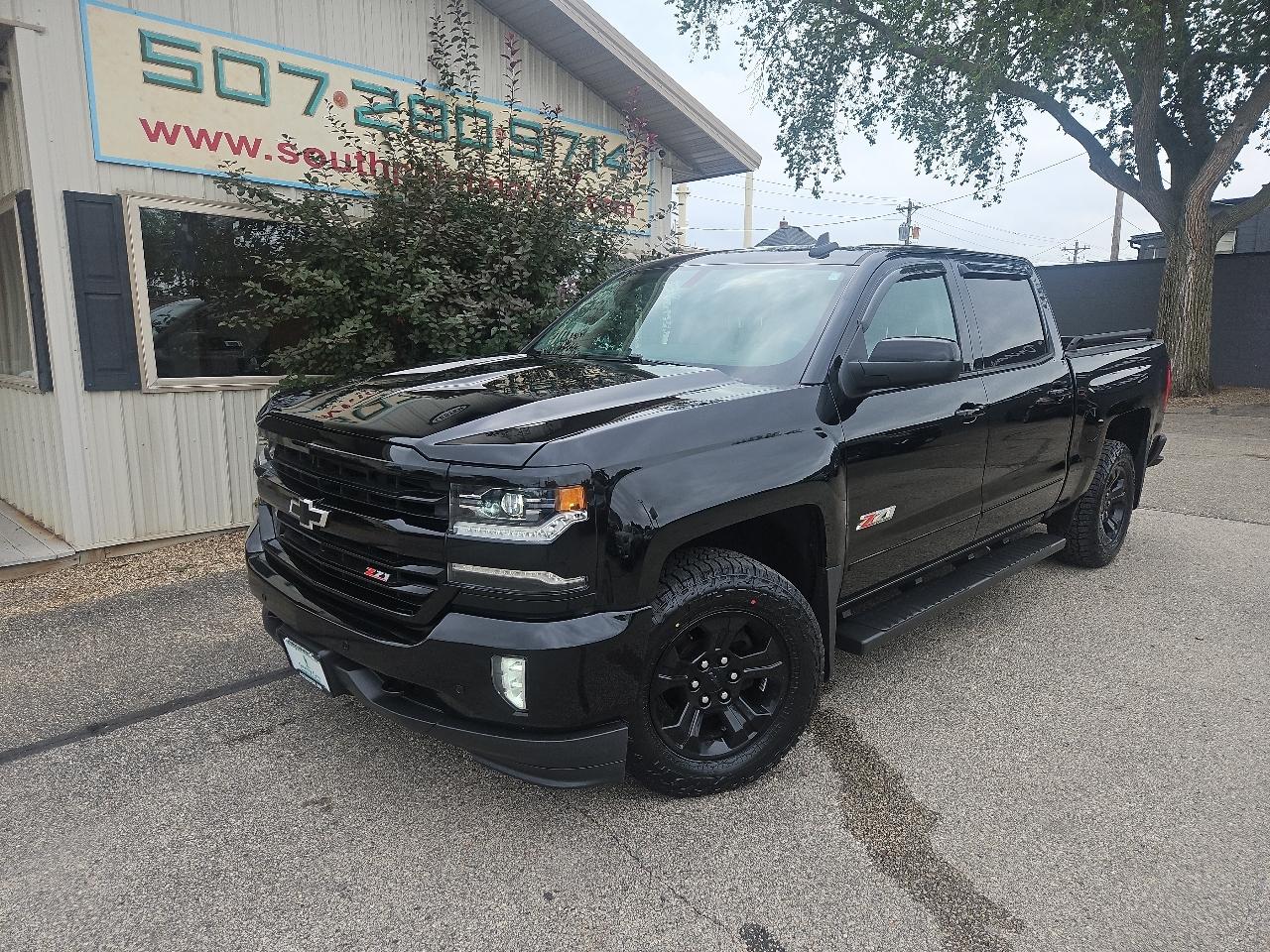 2017 Chevrolet Silverado 1500 4WD Crew Cab 143.5" LTZ w/2LZ