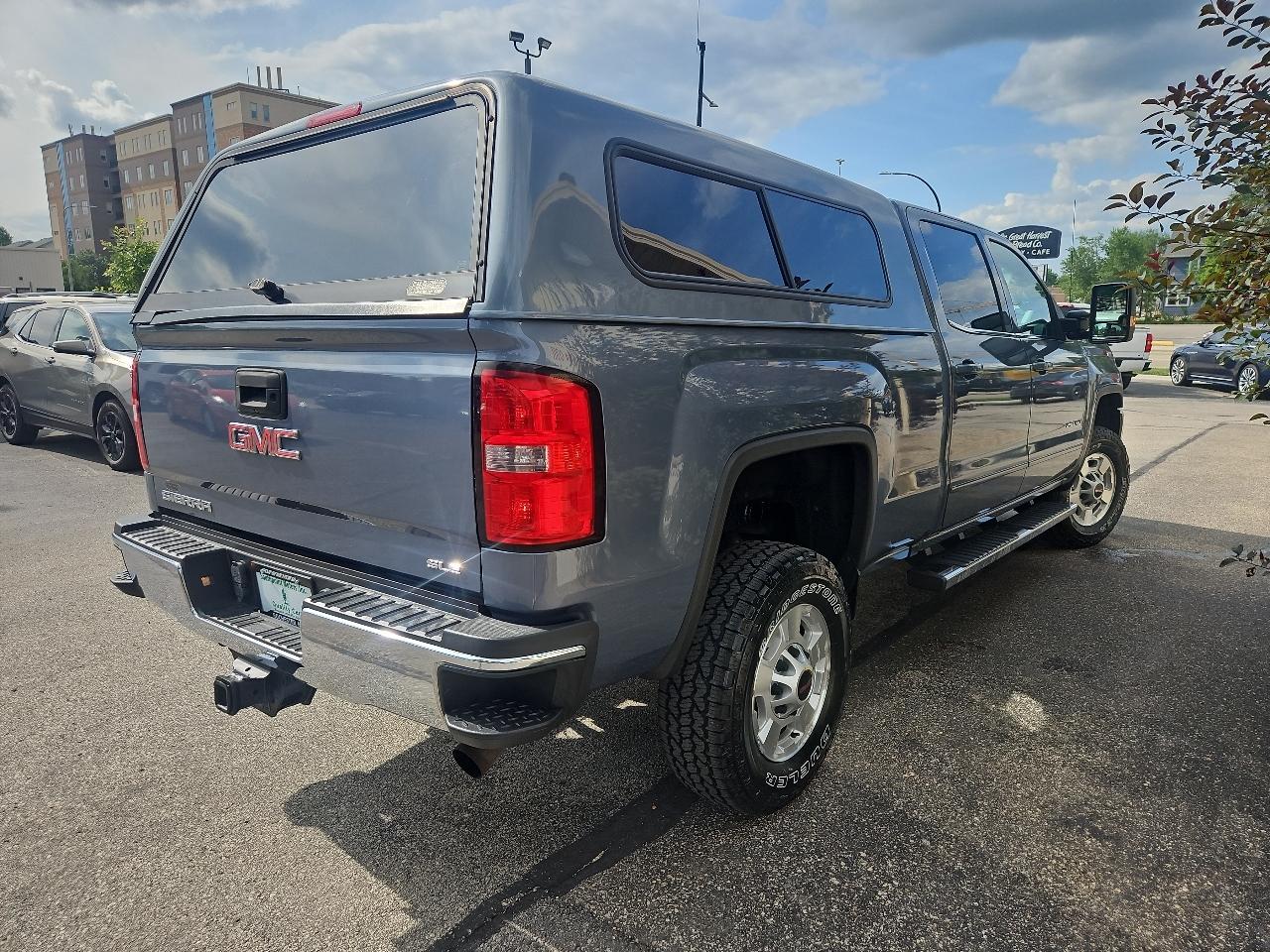 GMC Sierra 2500HD available WiFi 4WD Crew Cab 153.7" SLE 2015