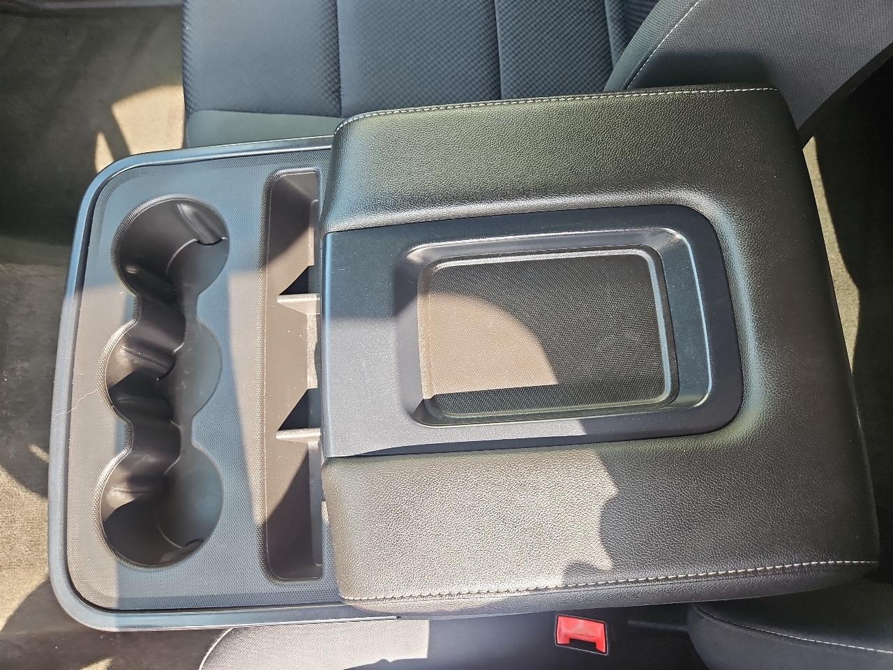 GMC Sierra 2500HD available WiFi 4WD Crew Cab 153.7" SLE 2015