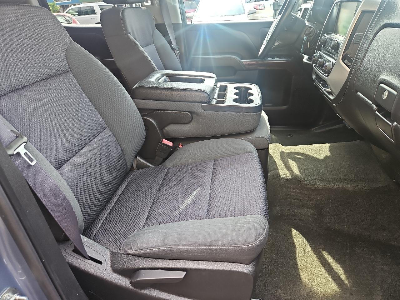 GMC Sierra 2500HD available WiFi 4WD Crew Cab 153.7" SLE 2015