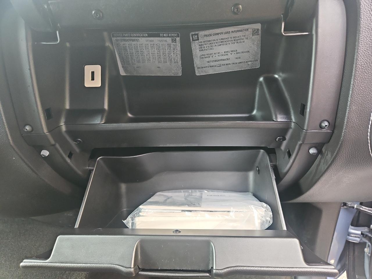 GMC Sierra 2500HD available WiFi 4WD Crew Cab 153.7" SLE 2015