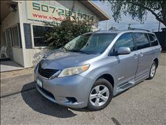 2012 Toyota Sienna 