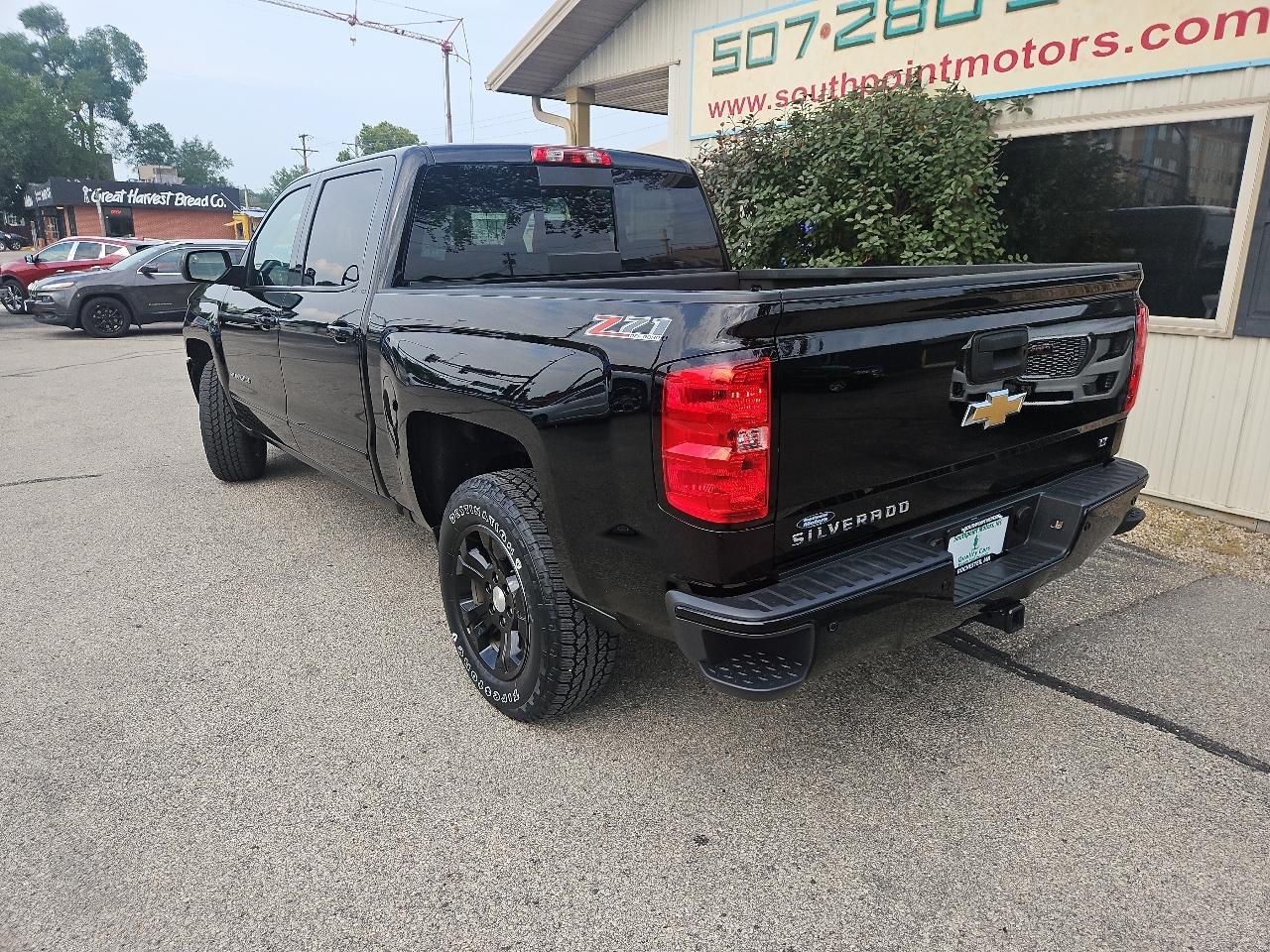 Chevrolet Silverado 1500 4WD Crew Cab 143.5" LT w/2LT 2017
