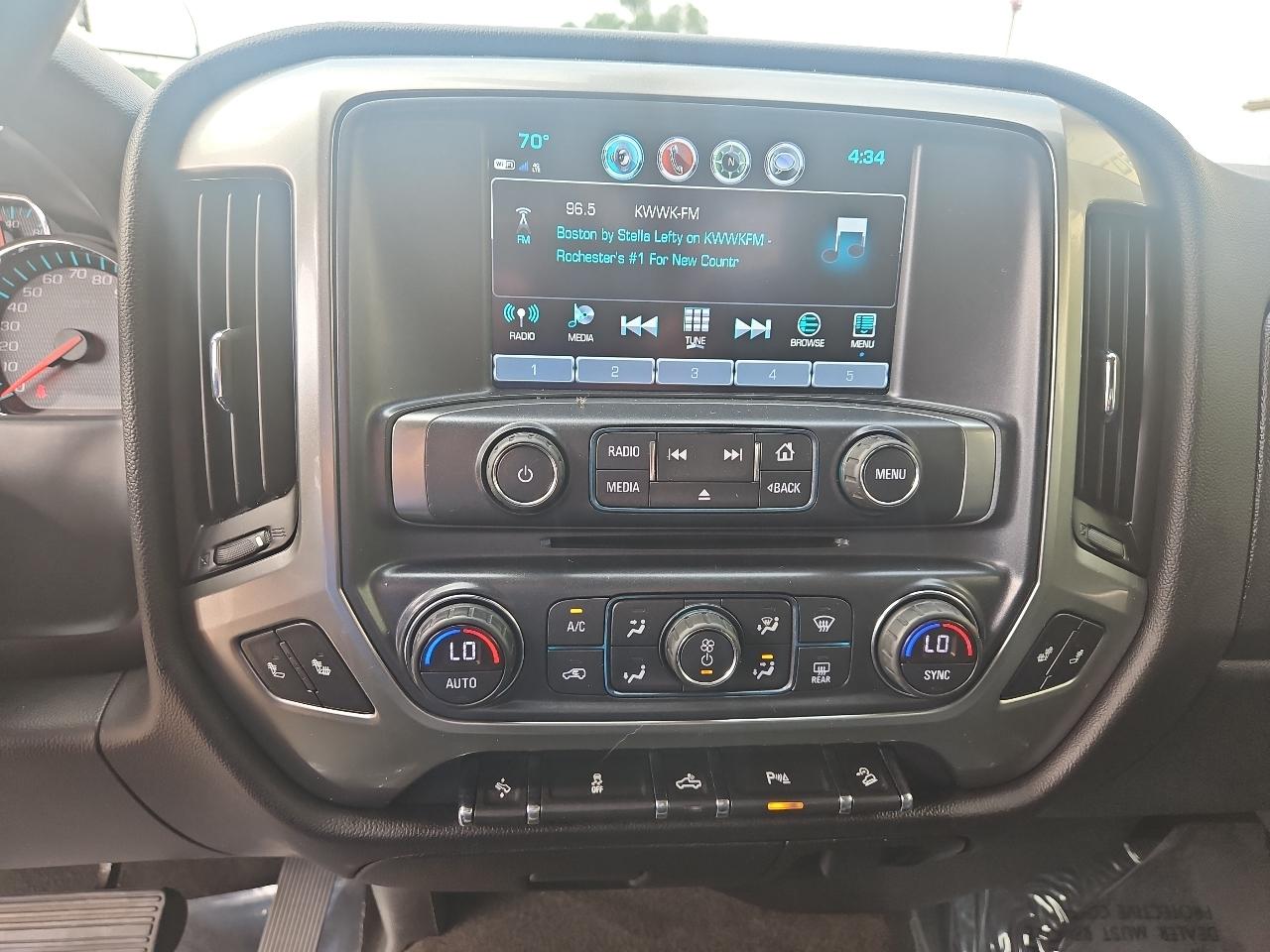 Chevrolet Silverado 1500 4WD Crew Cab 143.5" LT w/2LT 2017