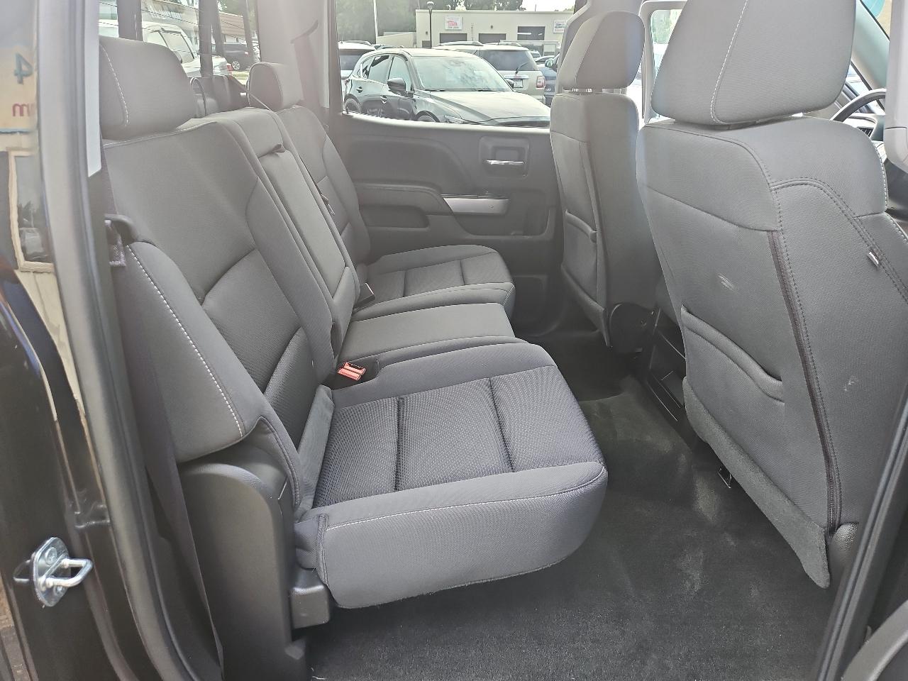 Chevrolet Silverado 1500 4WD Crew Cab 143.5" LT w/2LT 2017