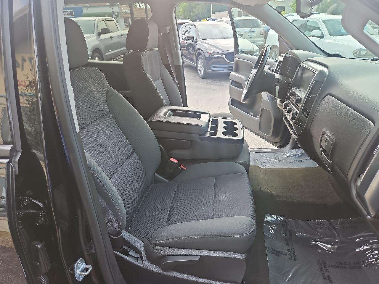 Chevrolet Silverado 1500 4WD Crew Cab 143.5" LT w/2LT 2017
