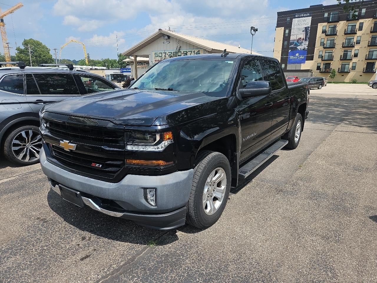 Chevrolet Silverado 1500 4WD Crew Cab 143.5" LT w/2LT 2018