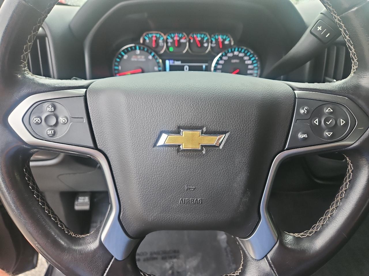 Chevrolet Silverado 1500 4WD Crew Cab 143.5" LT w/2LT 2018