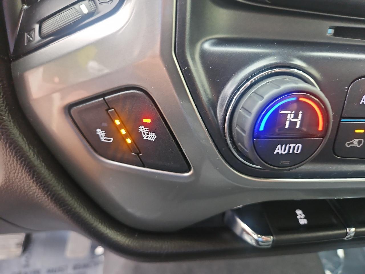 Chevrolet Silverado 1500 4WD Crew Cab 143.5" LT w/2LT 2018