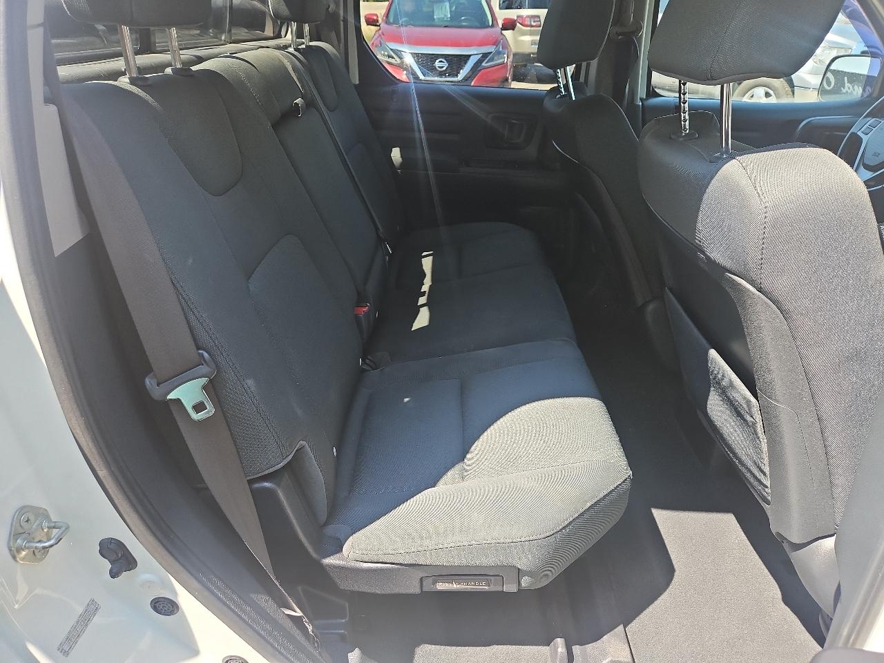 Honda Ridgeline 4WD Crew Cab Sport 2012