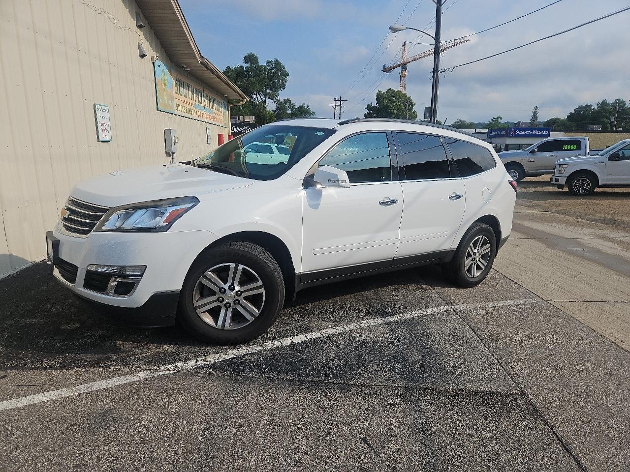 2017 Chevrolet Traverse AWD 4dr LT w/1LT