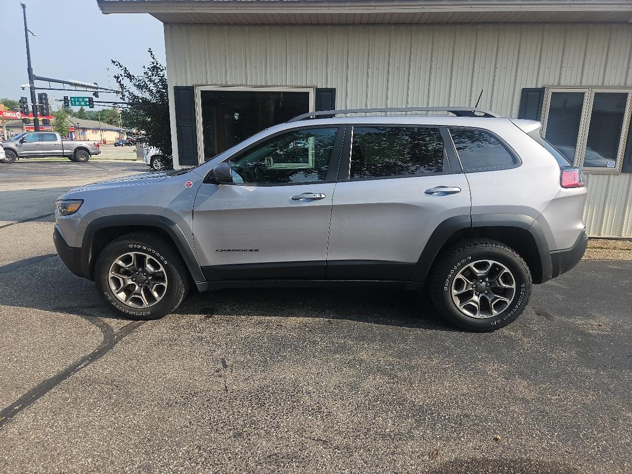 Jeep Cherokee Trailhawk 4x4 2021