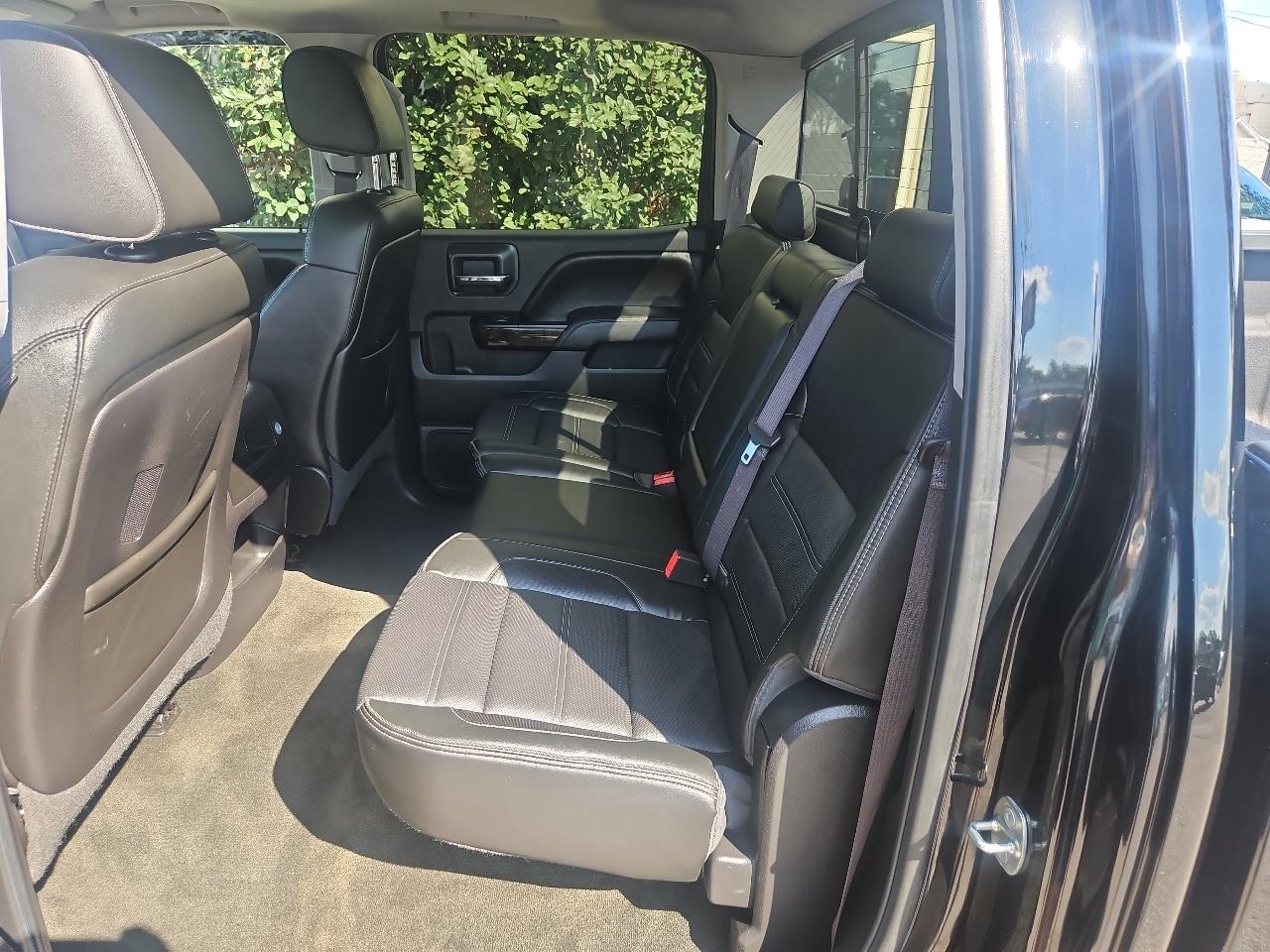 GMC Sierra 1500 4WD Crew Cab 143.5" Denali 2015