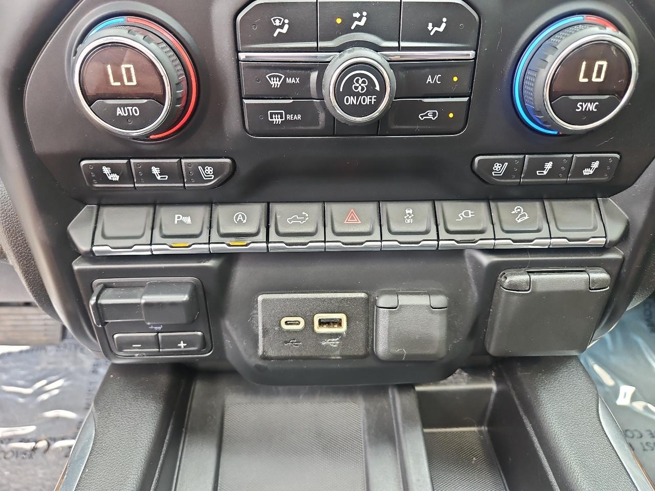 Chevrolet Silverado 1500 4WD Crew Cab 147" High Country 2019