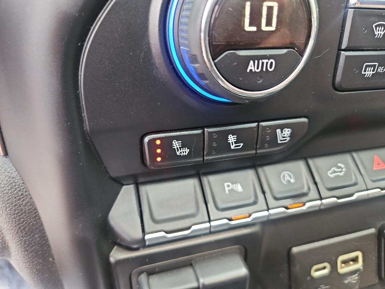 Chevrolet Silverado 1500 4WD Crew Cab 147" High Country 2019