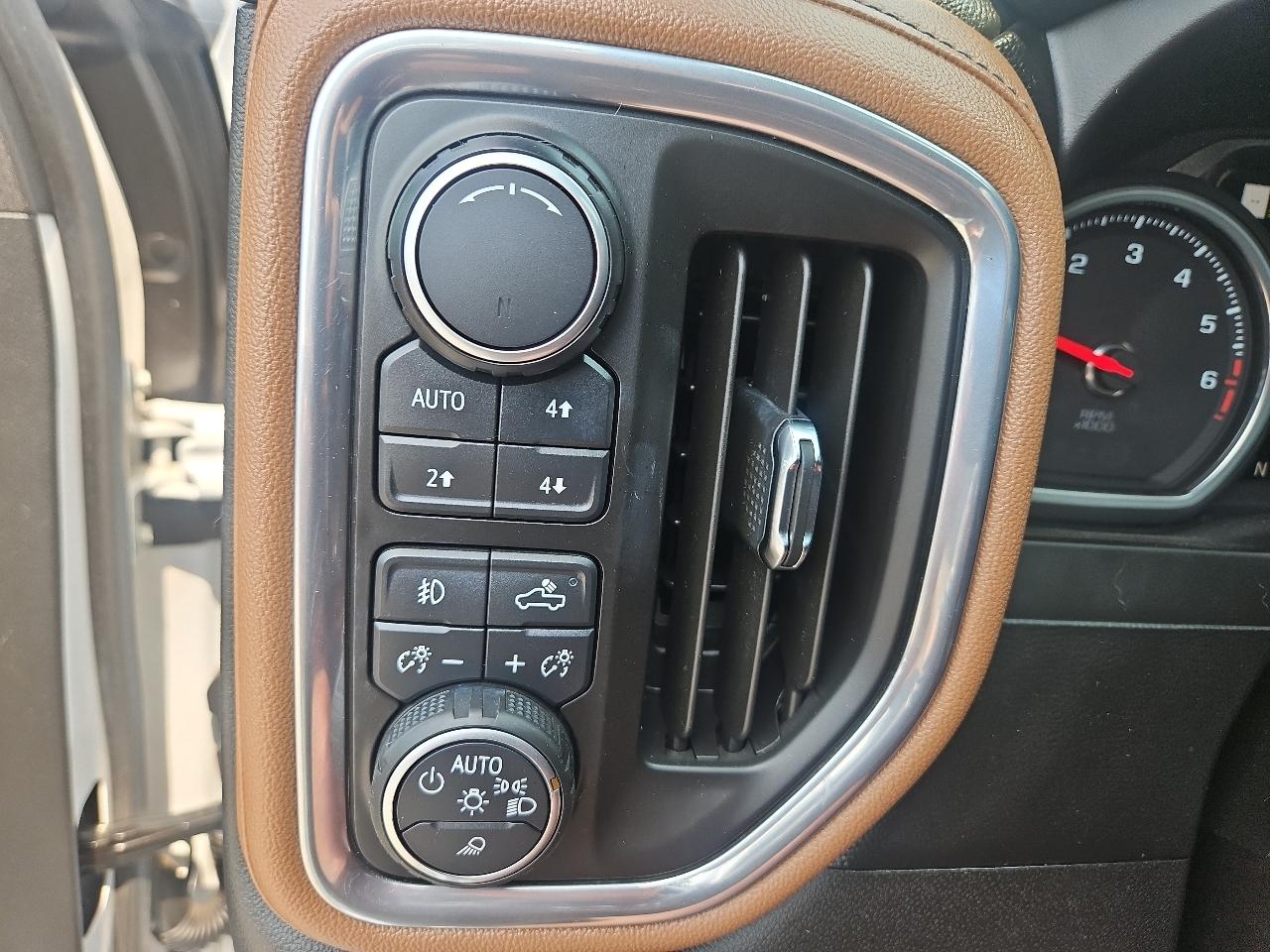 Chevrolet Silverado 1500 4WD Crew Cab 147" High Country 2019