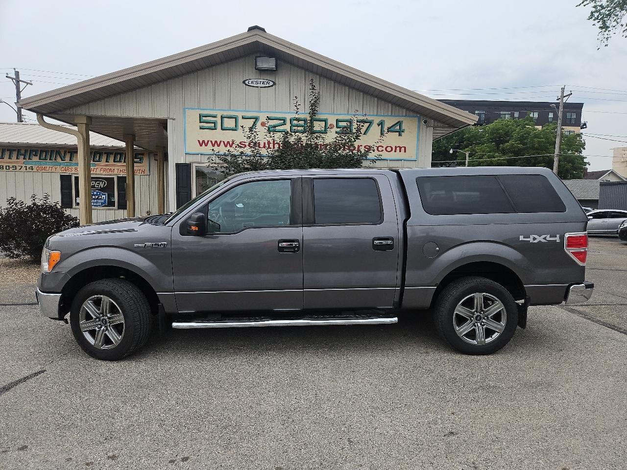 Ford F-150 4WD SuperCrew 145" Platinum 2011