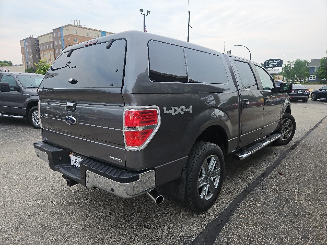 Ford F-150 4WD SuperCrew 145" Platinum 2011