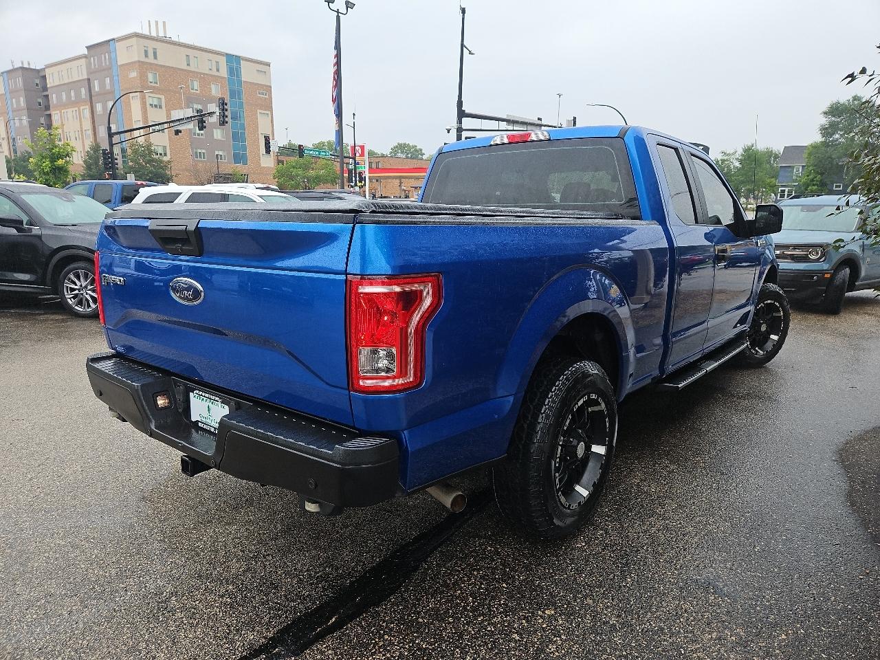 Ford F-150 2WD Reg Cab 141" XLT 2016