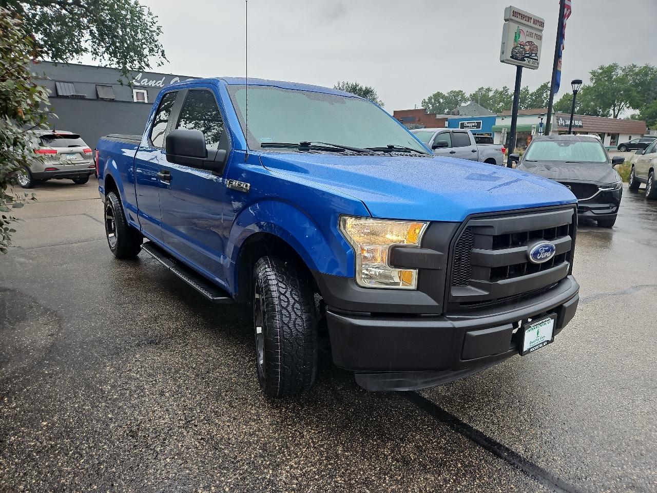 Ford F-150 2WD Reg Cab 141" XLT 2016