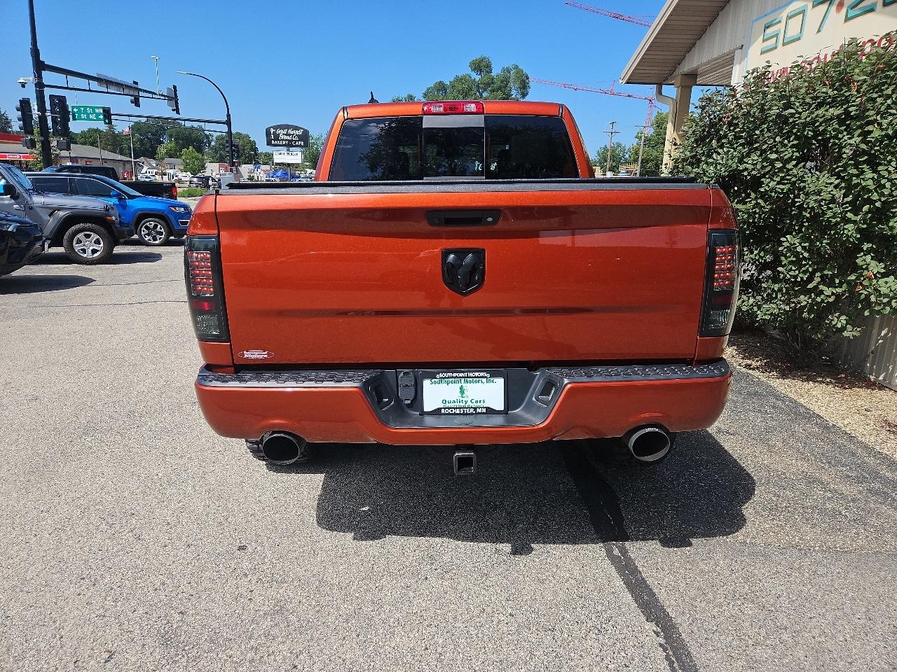 RAM 1500 Sport 4x4 Crew Cab 5'7" Box 2017