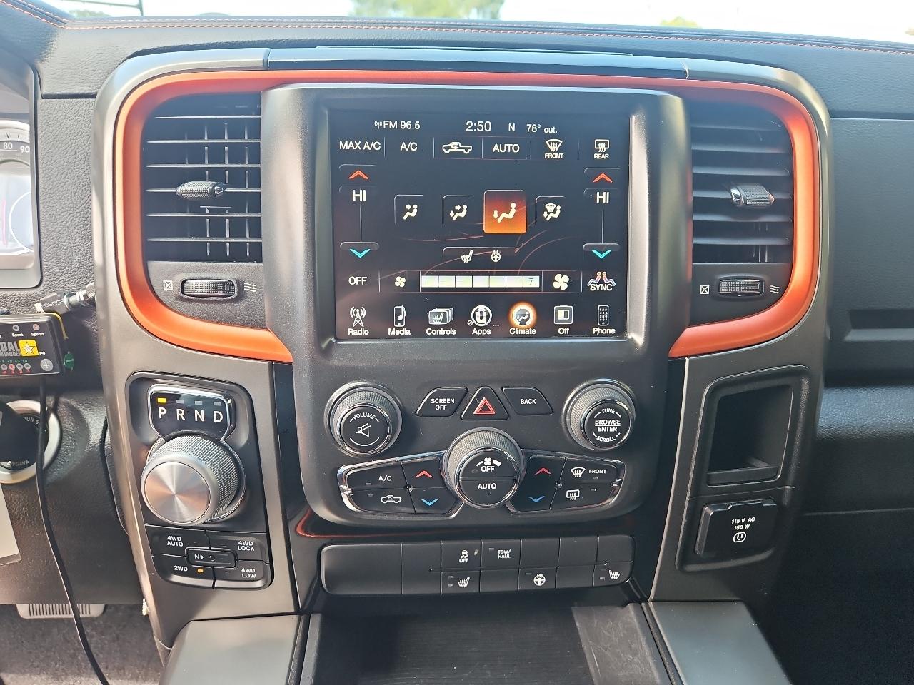 RAM 1500 Sport 4x4 Crew Cab 5'7" Box 2017