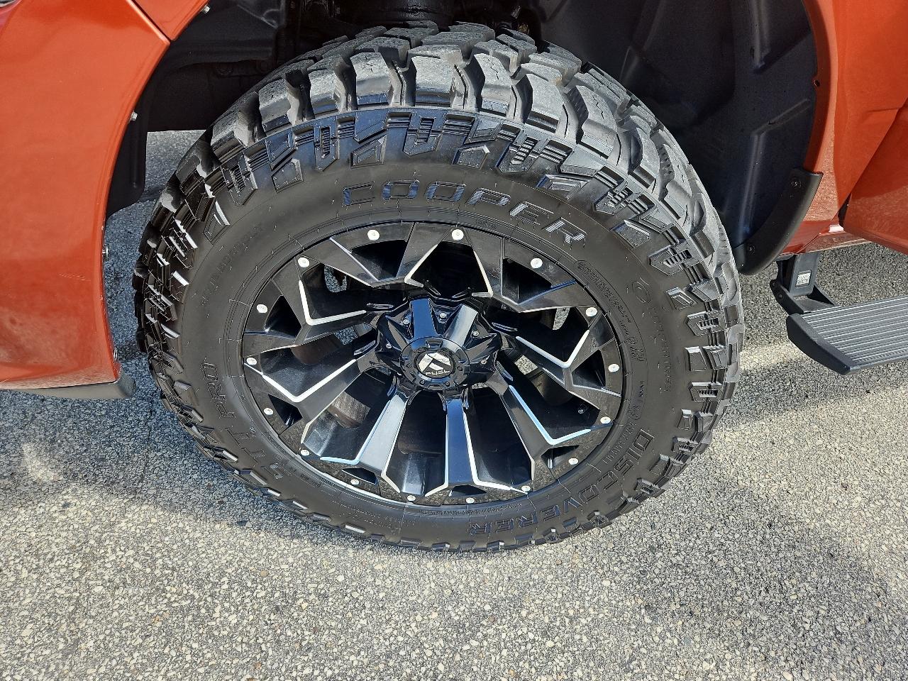 RAM 1500 Sport 4x4 Crew Cab 5'7" Box 2017