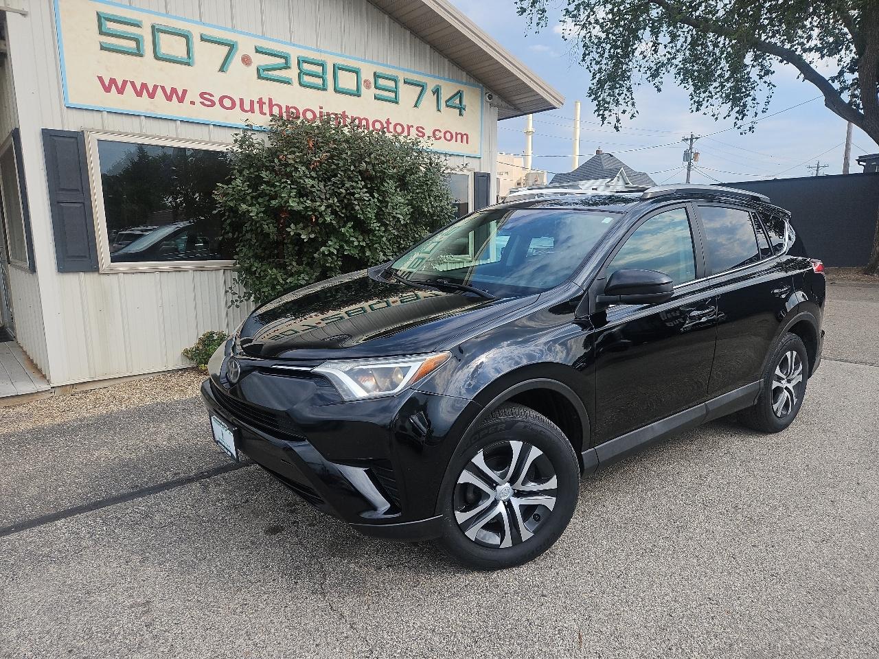 2018 Toyota RAV4 LE AWD (Natl)
