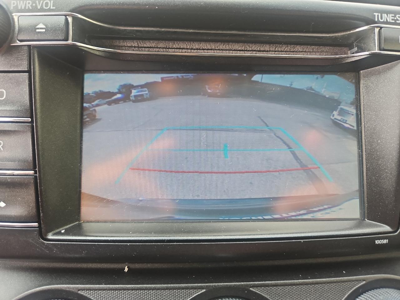 Toyota RAV4 LE AWD (Natl) 2018