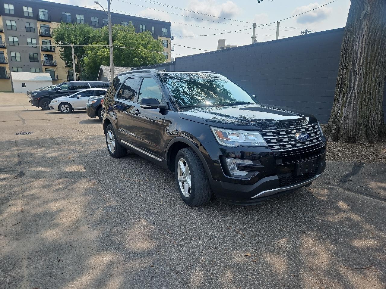 Ford Explorer 4WD 4dr XLT 2016